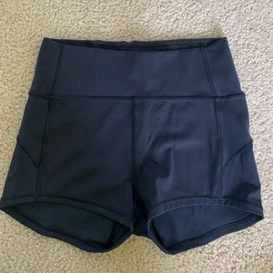 lululemon “Align” shorts sz Small